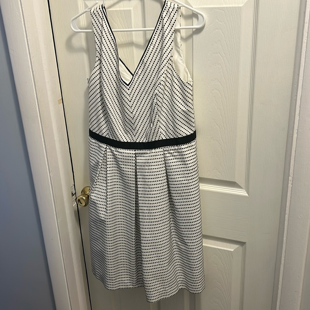 White House black market Beautiful dress